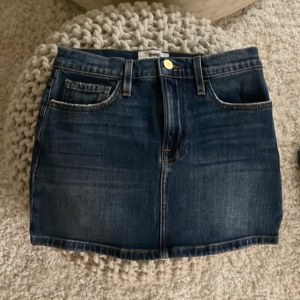 Goop x FRAME mini skirt-size 23